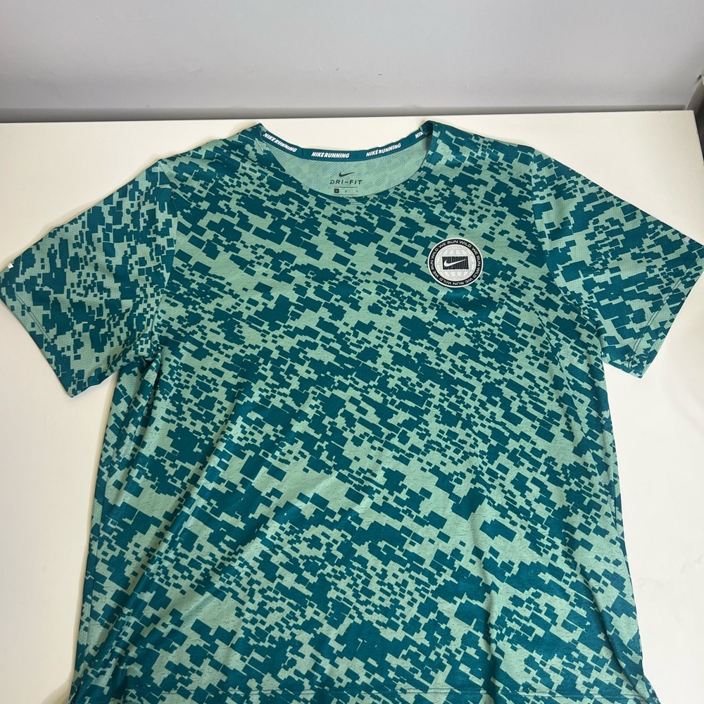 Nike Dri-FIT Performance Miler Running Shirt Green